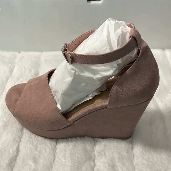 Blush platform wedge - Picture 1 of 7
